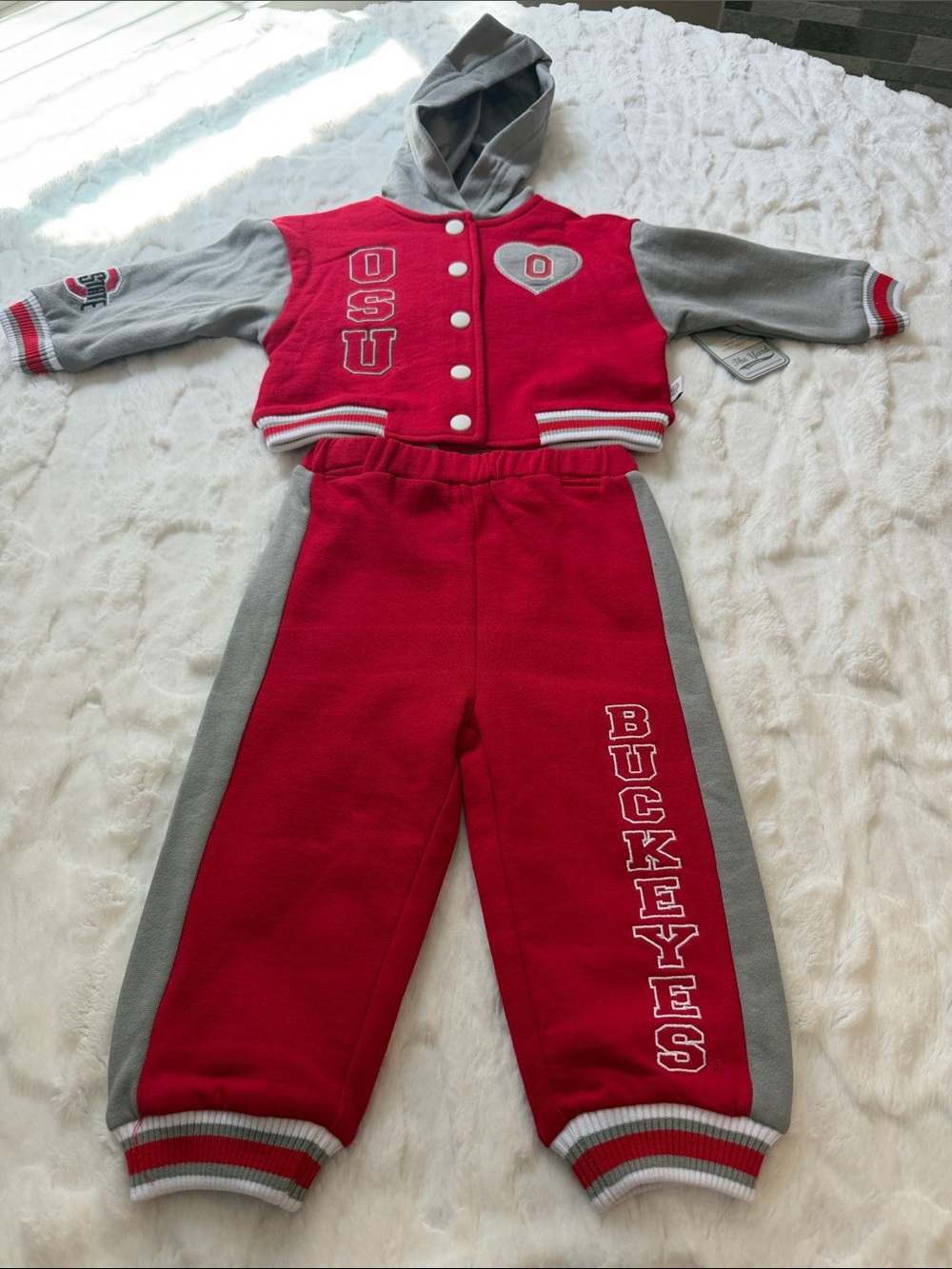 The Yard Infant Girls Petals Varsity Set Size 6-12 Months .